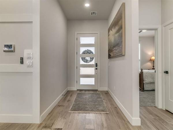 15717 Capri LN, Edmond, OK 73013