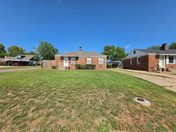1945 N Park AVE, Shawnee, OK 74804