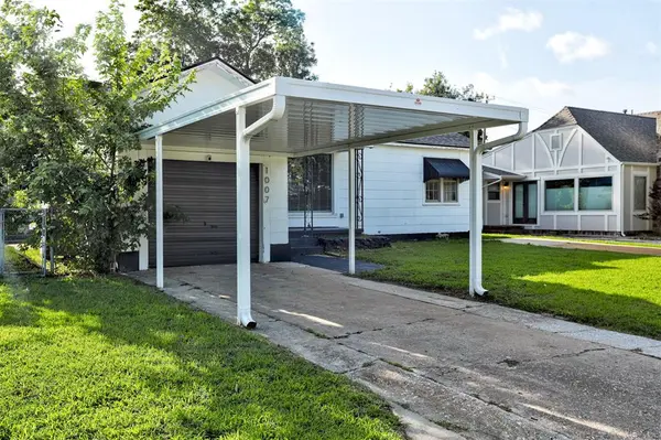 1007 Overland CT, Shawnee, OK 74801