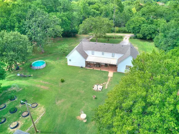 9100 Cedar TRL, Noble, OK 73068
