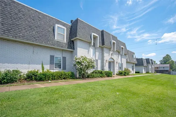 11417 N May AVE #B, Oklahoma City, OK 73120