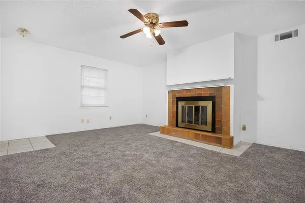 11417 N May AVE #B, Oklahoma City, OK 73120