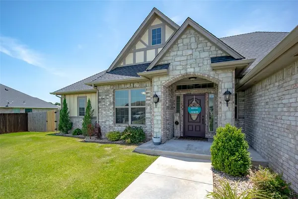440 Megan LN, Blanchard, OK 73010