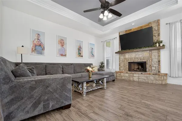 440 Megan LN, Blanchard, OK 73010