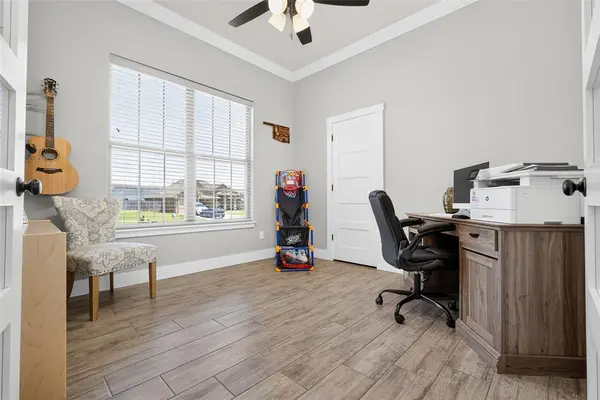 440 Megan LN, Blanchard, OK 73010