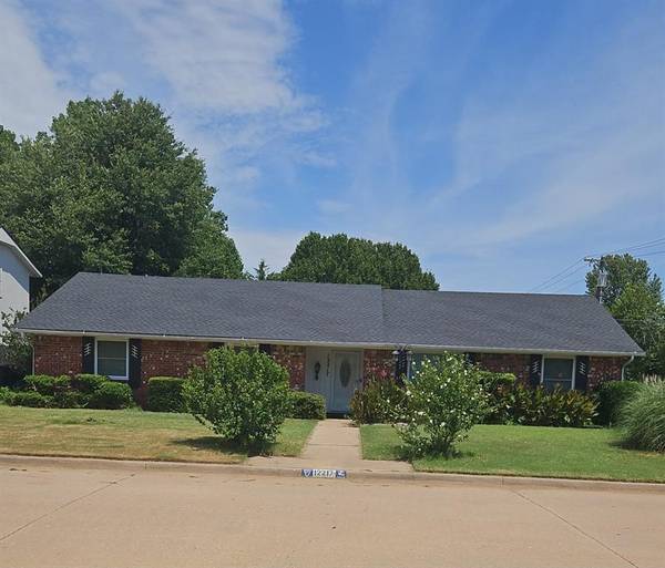 12217 Greystone TER, Oklahoma City, OK 73120