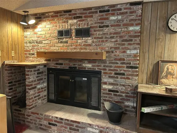 9905 Alameda DR, Norman, OK 73026