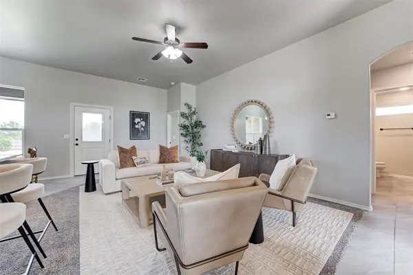 2300 Count Fleet WAY, Guthrie, OK 73044