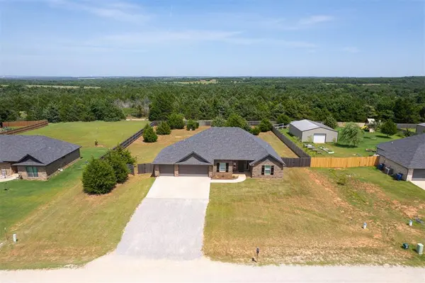 2300 Count Fleet WAY, Guthrie, OK 73044