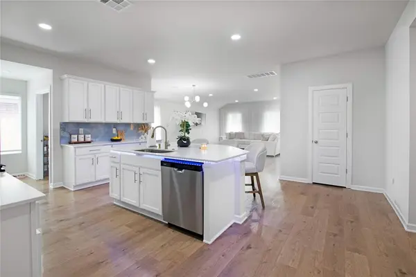 10204 NW 28th ST, Yukon, OK 73099