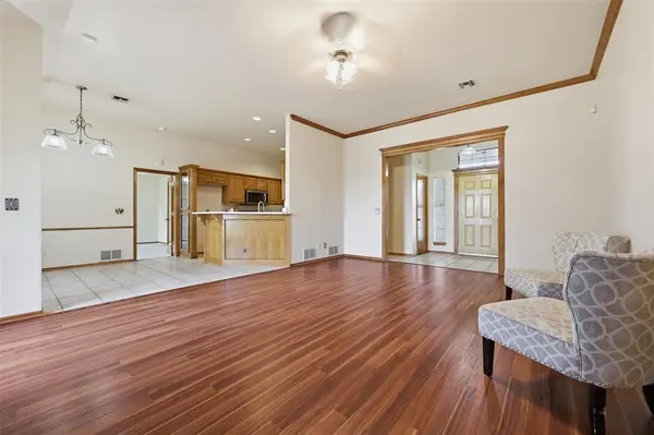 2900 SE 97th ST, Moore, OK 73160