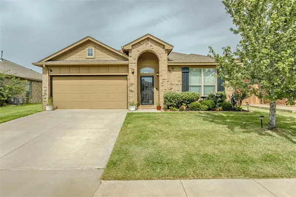 2517 Colby CT, Yukon, OK 73099