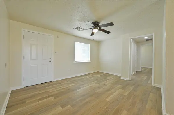 1009 Bell DR, Midwest City, OK 73110