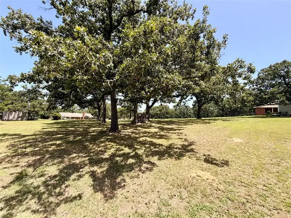 43328 Hickory DR, Tecumseh, OK 74873