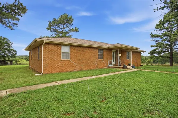 38350 Fishmarket RD, Wanette, OK 74878