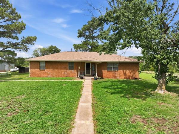 38350 Fishmarket RD, Wanette, OK 74878