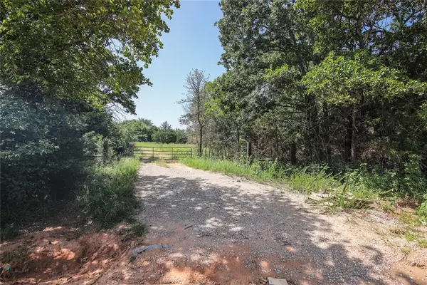 36391 Little River RD, Tecumseh, OK 74873