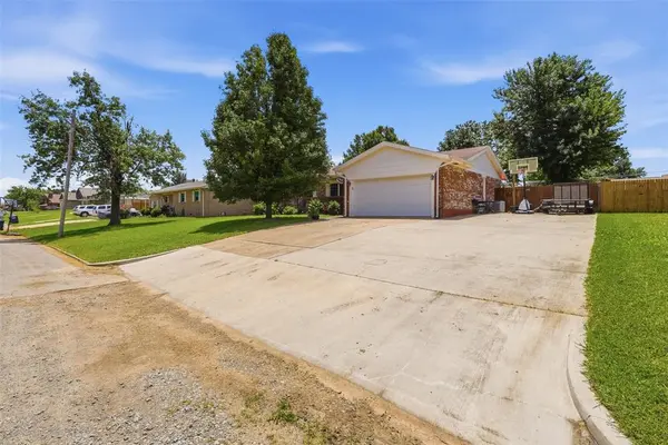 122 Sooner DR, Stroud, OK 74079