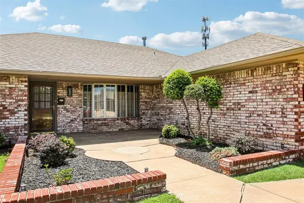 1212 SW 72nd ST, Oklahoma City, OK 73139