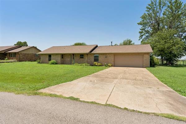 2127 NE Van Buren AVE, Piedmont, OK 73078