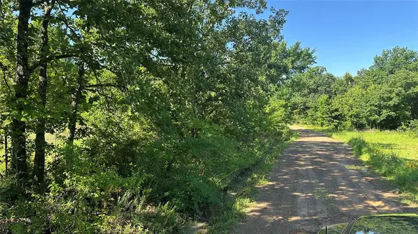 32 Todd DR, Luther, OK 73054