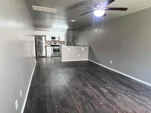 2165 Buena Vida LN, Edmond, OK 73013
