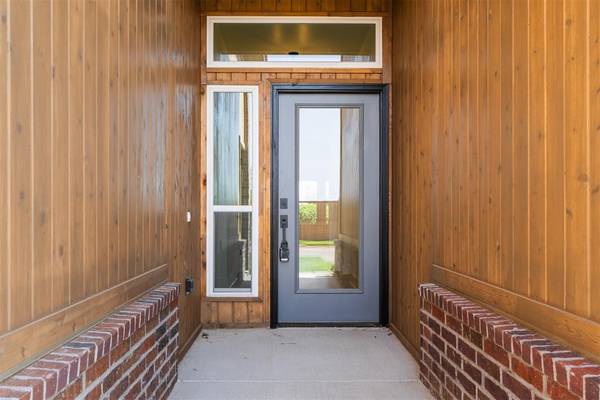 1313 SW 157th ST, Moore, OK 73170