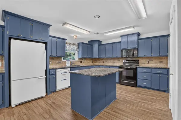 10801 231st ST, Blanchard, OK 73010