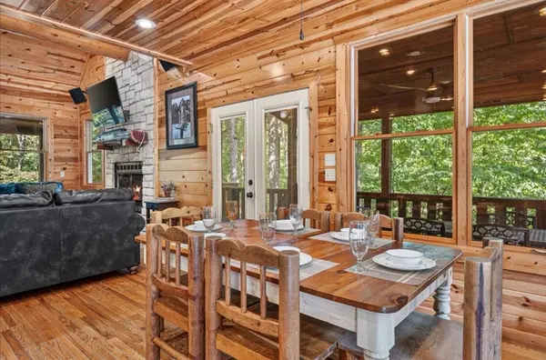560 Southern Hills CIR, Broken Bow, OK 74728