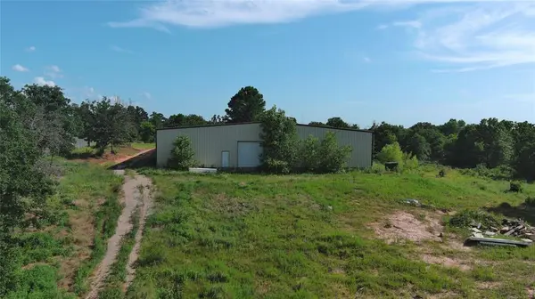 23394 E Hill DR, Tecumseh, OK 74873