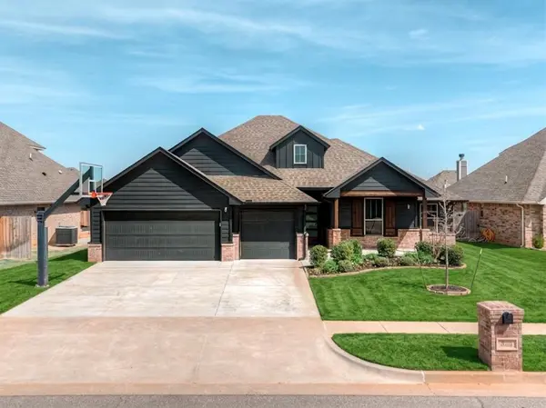 800 Chisholm Trails DR, Yukon, OK 73099