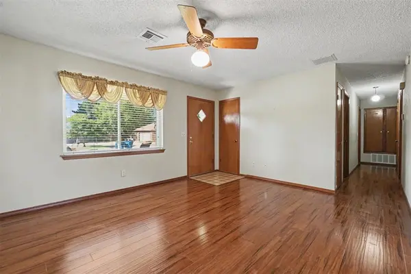 105 W Maple ST, Cordell, OK 73632