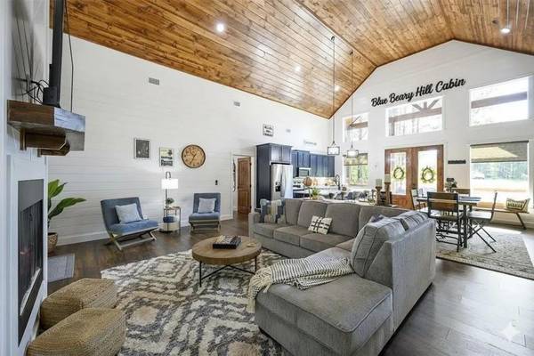 285 Bear Pine TRL, Broken Bow, OK 74728