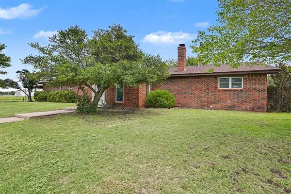116 N Poplar AVE, Erick, OK 73645
