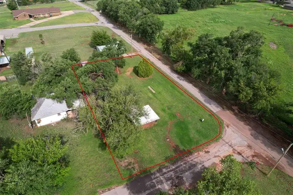1113 N 7th ST, Sayre, OK 73662