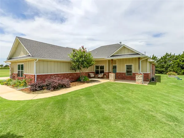 25380 Peridot PL, Cashion, OK 73016