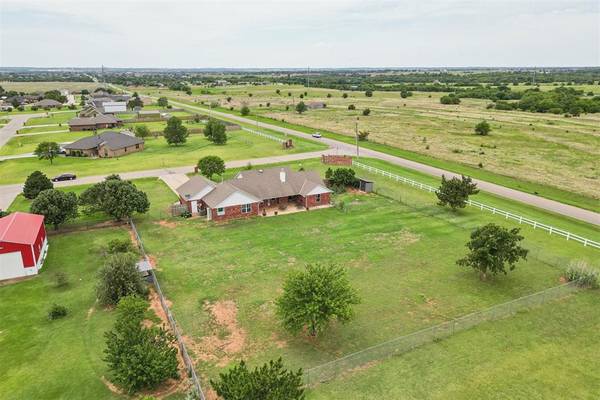 3227 Smokey Bend RDG, Piedmont, OK 73078