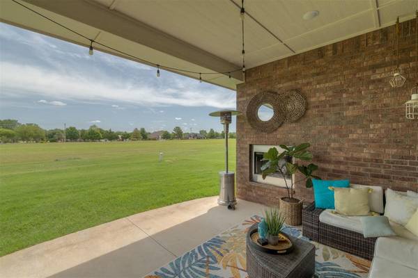 1216 N Beale TER, Mustang, OK 73064
