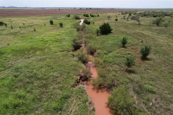 1550 E County RD, Mangum, OK 73554