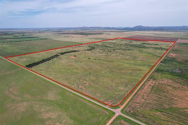 1550 E County RD, Mangum, OK 73554