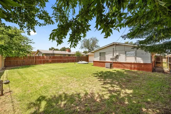2414 Oxford WAY, Oklahoma City, OK 73120