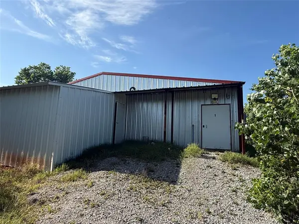 17589 Sooner AVE, Purcell, OK 73080