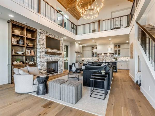 125 Heritage LN, Eufaula, OK 74432