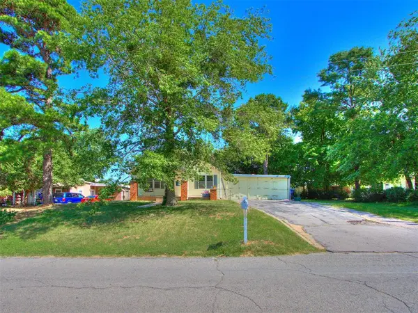 515 W Oklahoma ST, Mcloud, OK 74851