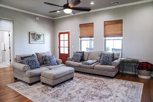 24376 E 1006 RD, Weatherford, OK 73096