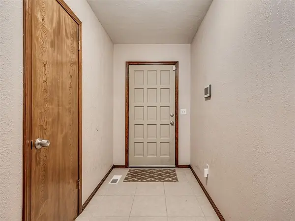 6904 Elk Canyon RD, Oklahoma City, OK 73162