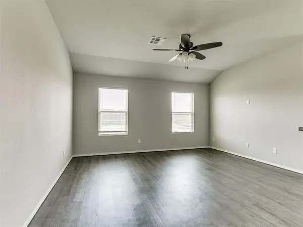 488 Fox Den ST, Newcastle, OK 73065