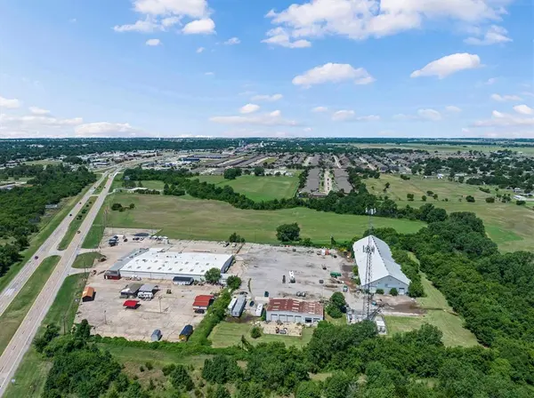 1515 E Main ST, Yukon, OK 73099