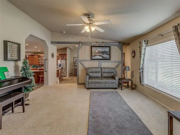 2493 County Street 2806, Chickasha, OK 73018