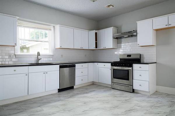 1608 NW 33rd ST, Oklahoma City, OK 73118